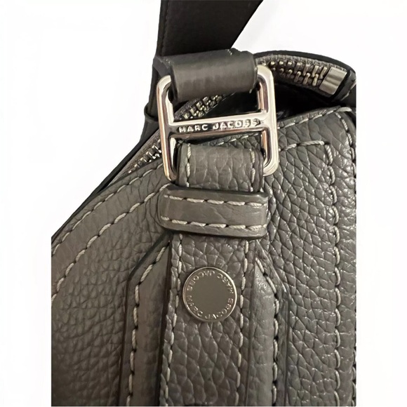 MARC JACOBS New York in Gray Leather Shoulder Bag - Picture 9 of 15